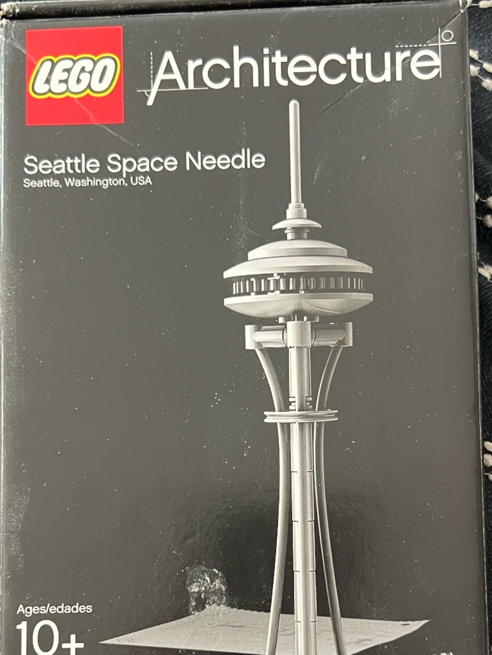 Lego Architecture Seattle Space Needle (4 pieces missing | incomplete)
